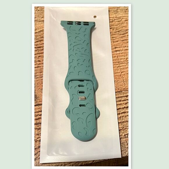 Leopard Design IWatch Band - Picture 1 of 2